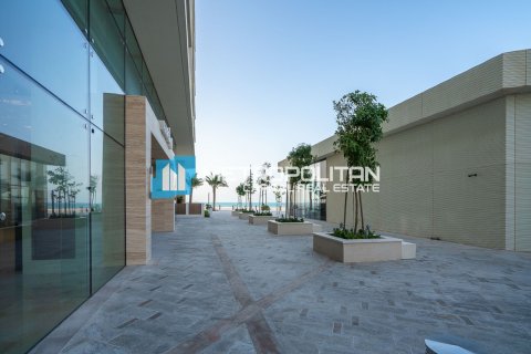 Radový dom na Saadiyat Island, Abu Dhabi, SAE 3 spálne, 305.2 m2 č. 692763 - Fotografia 32
