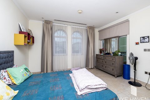 Vilă de închiriat în Jumeirah Park, Dubai, EAU 3 dormitoare, 284.75 mp.  №413588 - poză 27