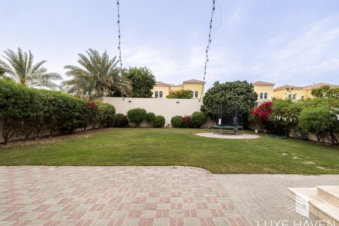 Vilă de închiriat în Jumeirah Park, Dubai, EAU 3 dormitoare, 284.75 mp.  №413588 - poză 19
