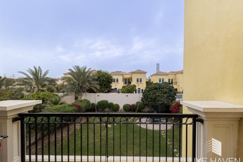 Vilă de închiriat în Jumeirah Park, Dubai, EAU 3 dormitoare, 284.75 mp.  №413588 - poză 25