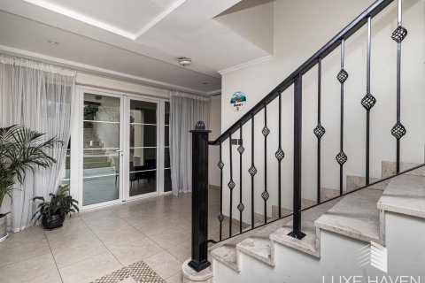 Vilă de închiriat în Jumeirah Park, Dubai, EAU 3 dormitoare, 284.75 mp.  №413588 - poză 16