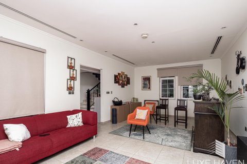 Vilă de închiriat în Jumeirah Park, Dubai, EAU 3 dormitoare, 284.75 mp.  №413588 - poză 14