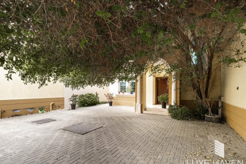 Vilă de închiriat în Jumeirah Park, Dubai, EAU 3 dormitoare, 284.75 mp.  №413588 - poză 17