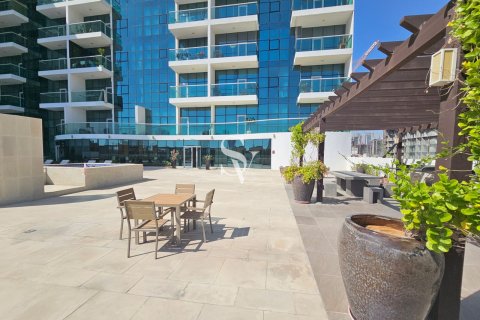 Apartment til salg i Jumeirah Village Circle, Dubai, UAE 1 soveværelse, 70 kvm № 732119 - foto 20