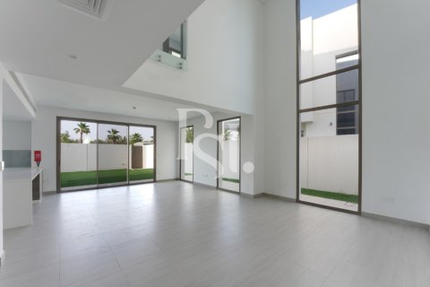Villa till försäljning i Yas Island, Abu Dhabi, UAE 4 sovrum, 654 kvm Nr. 717398 - fotografi 2