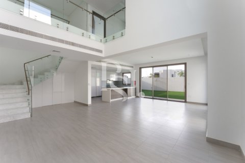Villa till försäljning i Yas Island, Abu Dhabi, UAE 4 sovrum, 654 kvm Nr. 717398 - fotografi 3