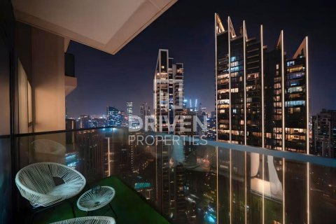 Apartemen di Downtown Dubai (Downtown Burj Dubai), Dubai, UEA 1 kamar tidur, 61.78 m2 nomor 765680 - foto 2