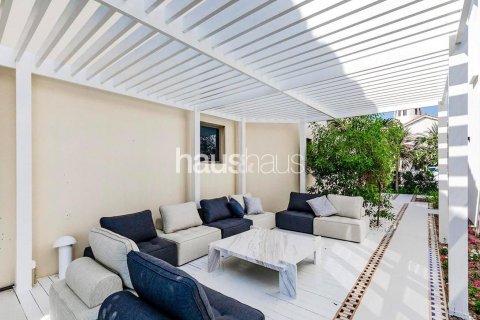 Vilë në Palm Jumeirah, Dubai, Emiratet e Bashkuara Arabe 5 dhoma gjumi, 465 m2. № 627026 - Foto 17