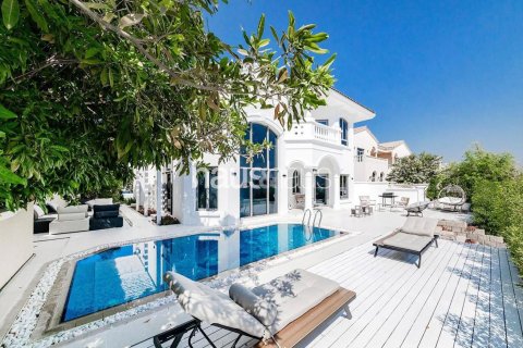 Villa em Palm Jumeirah, Dubai, EAU 5 quartos, 465 m2 № 627026
