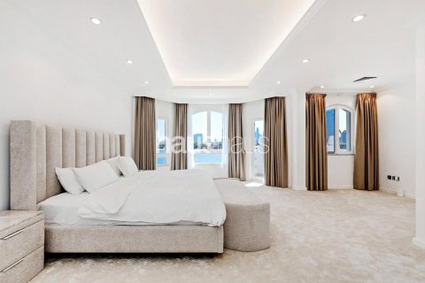 Vilë në Palm Jumeirah, Dubai, Emiratet e Bashkuara Arabe 5 dhoma gjumi, 465 m2. № 627026 - Foto 4