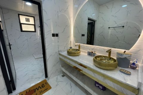 Villa zum Verkauf in Ras Al Khaimah, VAE 6 Schlafzimmer, 929 m2 Nr. 734671 - Foto 7