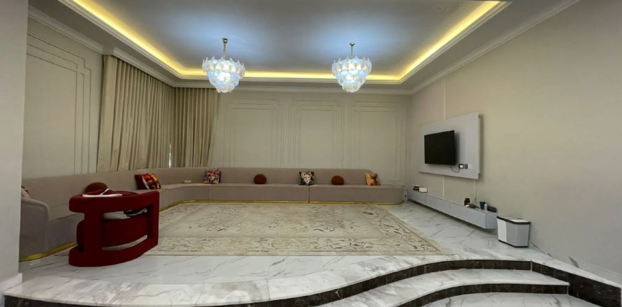 Villa in Ras Al Khaimah, VAE: 6 Schlafzimmer, 929 m2 Nr. 734671