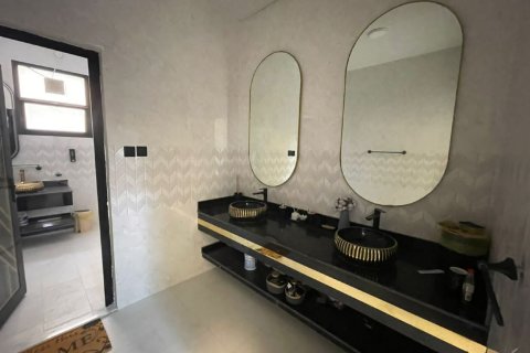 Villa zum Verkauf in Ras Al Khaimah, VAE 6 Schlafzimmer, 929 m2 Nr. 734671 - Foto 13