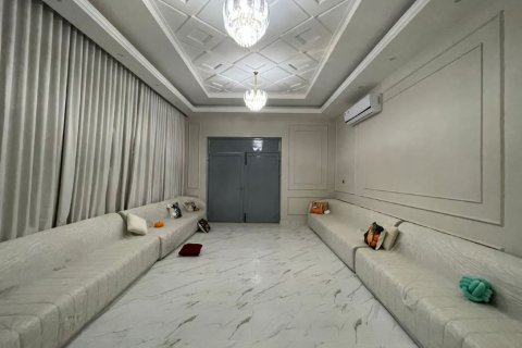Villa zum Verkauf in Ras Al Khaimah, VAE 6 Schlafzimmer, 929 m2 Nr. 734671 - Foto 12