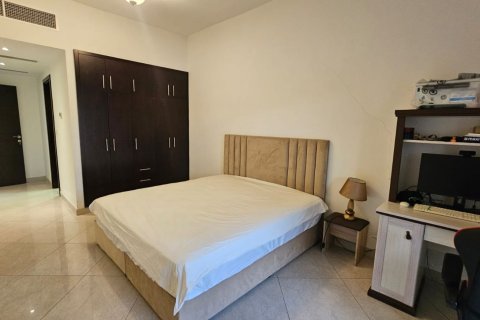Kaupunkipientalo Ras Al Khaimah, Arabiemiraatit 4 makuuhuonetta, 376 m2 № 734670 - kuva 16