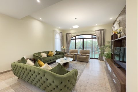 Willa na sprzedaż w Mudon, Dubai, ZEA 4 sypialnie, 574 mkw., nr 704150 - zdjęcie 8