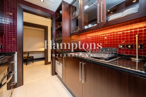 Apartment in Downtown Dubai (Downtown Burj Dubai), UAE 1 bedroom, 68.74822000 sq.m. № 759939 - photo 2