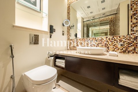 Apartment in Downtown Dubai (Downtown Burj Dubai), UAE 1 bedroom, 68.74822000 sq.m. № 759939 - photo 9