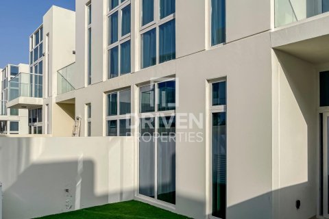 Villa til leje i Dubai, UAE 4 soveværelser, 151.8 kvm № 757322 - foto 11