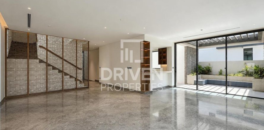 Villa i Tilal Al Ghaf, Dubai, Emiratene 5 soverom, 473.16 kvm nr. 762573