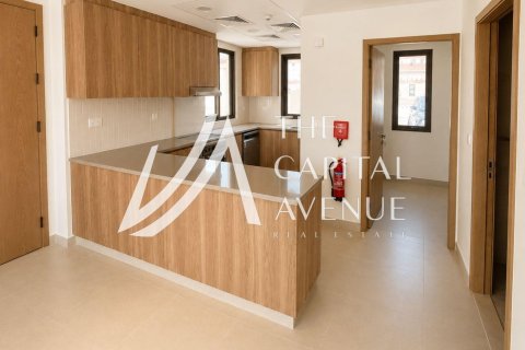 Maison de ville à louer à Khalifa City, Abu Dhabi, EAU 3 chambres, 151.34 m2 № 764495 - photo 2