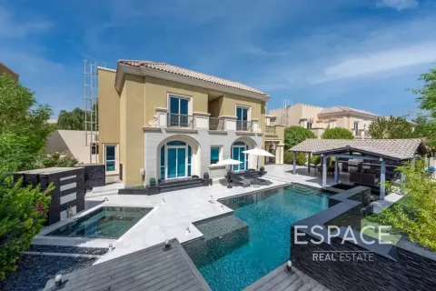 Dubai Sports City, Dubai, BAE’de satılık villa 5 yatak odası, 539 m&sup2; No 737916 - fotoğraf 3