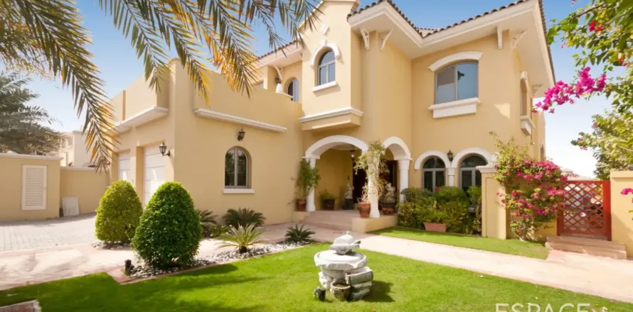 Villa asukohaga Palm Jumeirah, Dubai, AÜE: 4 magamistoaga, 465 m² Nr 737917