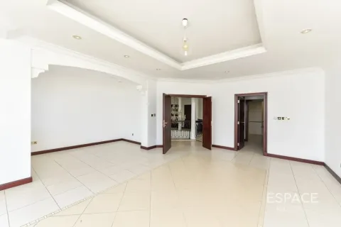 Müüa villa asukohaga Palm Jumeirah, Dubai, AÜE: 4 magamistoaga, 465 m² Nr 737917 - pilt 13
