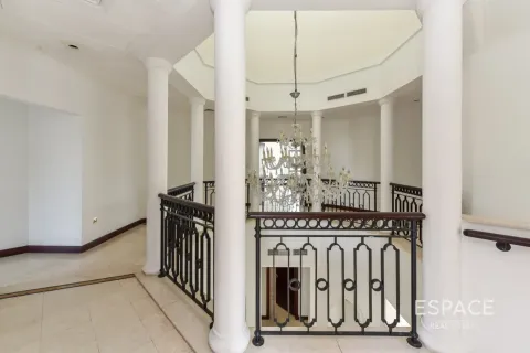 Müüa villa asukohaga Palm Jumeirah, Dubai, AÜE: 4 magamistoaga, 465 m² Nr 737917 - pilt 7