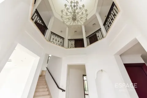 Müüa villa asukohaga Palm Jumeirah, Dubai, AÜE: 4 magamistoaga, 465 m² Nr 737917 - pilt 3