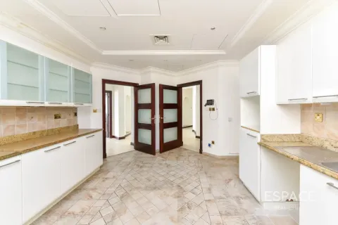 Müüa villa asukohaga Palm Jumeirah, Dubai, AÜE: 4 magamistoaga, 465 m² Nr 737917 - pilt 6