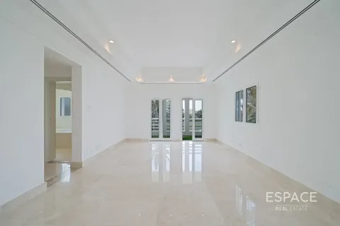 Villa en venta en Meadows, Dubai, EAU 4 dormitorios, 441 m2 № 737918 - foto 12