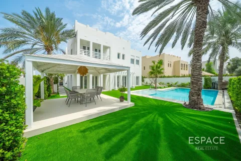 Villa en venta en Meadows, Dubai, EAU 4 dormitorios, 441 m2 № 737918 - foto 15