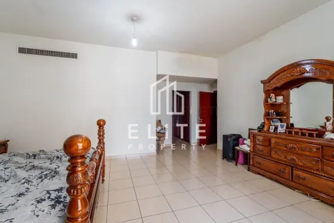 Apartament në Jumeirah Beach Residence, Dubai, Emiratet e Bashkuara Arabe 4 dhoma gjumi, 256 m2. № 768990 - Foto 12
