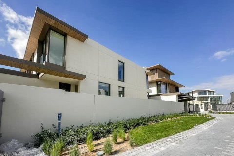Villa Dubaijā, AAE 3 istabas, 305.56 m2 Nr. 750747
