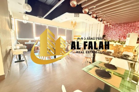 Shop in Al Majaz, Sharjah, UAE 177 sq.m. № 646444 - photo 13