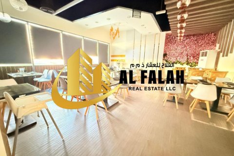 Shop in Al Majaz, Sharjah, UAE 177 sq.m. № 646444 - photo 4