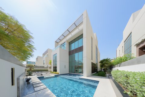Huvila Meydan, Dubai, Arabiemiraatit 6 makuuhuonetta, 598.2 m2 № 750927