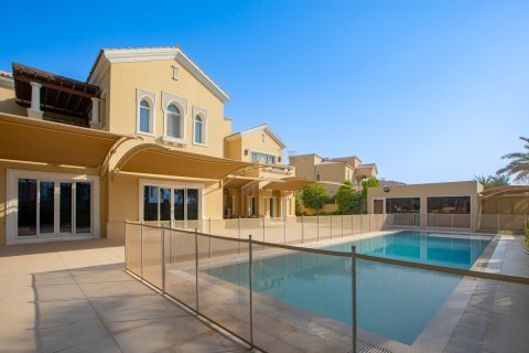 Villa itt: Arabian Ranches, Dubai, EAE, 6 hálószoba, 757.31 m², azonosító: 750926