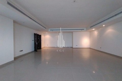 شقة في Al Mina، أبو ظبي 4 غرفة نوم ، 306.6 متر مربع . ر قم 572848