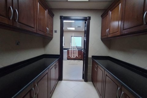 Apartman u Al Mina, Abu Dhabi, UAE 4 spavaćih soba, 306.6 m2 Br. 572848 - fotografija 27