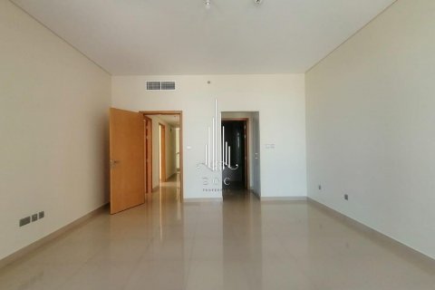 Apartamento en alquiler en Al Khalidiya, Abu Dhabi, EAU 3 dormitorios, 235.8 m2 № 572824 - foto 12