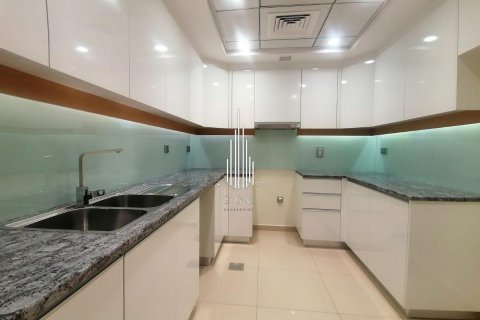 Apartamento en alquiler en Al Khalidiya, Abu Dhabi, EAU 3 dormitorios, 235.8 m2 № 572824 - foto 16