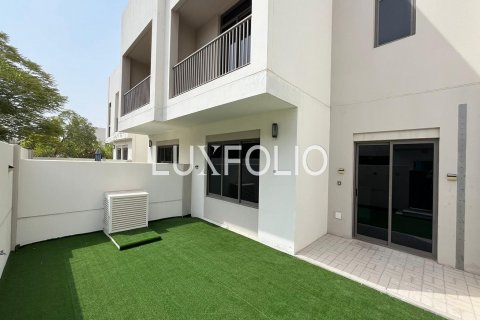 Kuća u nizu u Town Square, Dubai, UAE 188 m2, 3 spavaćih soba Br. 628367