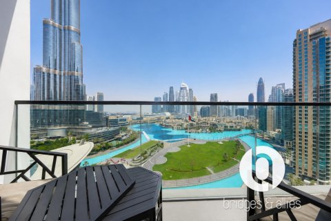 Apartamento para arrendamento em Downtown Dubai (Downtown Burj Dubai), Dubai, EAU 2 quartos, 105 m2 № 739938 - foto 2