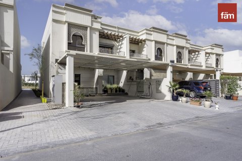 Al Furjan、Dubai、UAEにあるタウンハウス 4ベッドルーム、226 m2 No694354