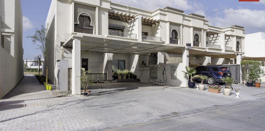 Townhouse i Al Furjan, Dubai, UAE 4 soveværelser, 226 kvm № 694354