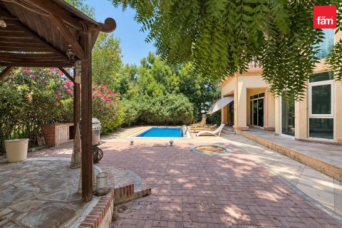 Vila v Jumeirah Islands, Dubai, SAE 4 ložnice, 988.3 m² Č.: 766284 - fotografie 23