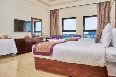 Apartment sa Deira, Dubai, UAE 1 silid, 65.68 sq.m. № 750534