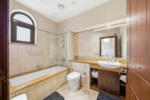 Villa en alquiler en The Villa, Dubai, EAU 6 dormitorios, 780.39 m2 № 750529 - foto 22